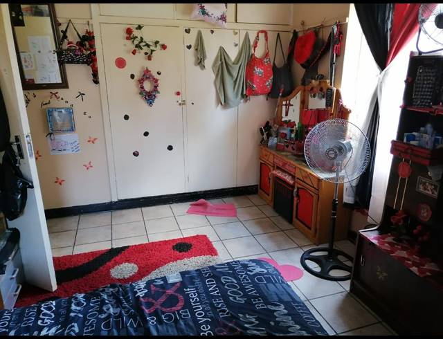 3 BEDROOM HOUSE SOLD IN STILFONTEIN EXT 1